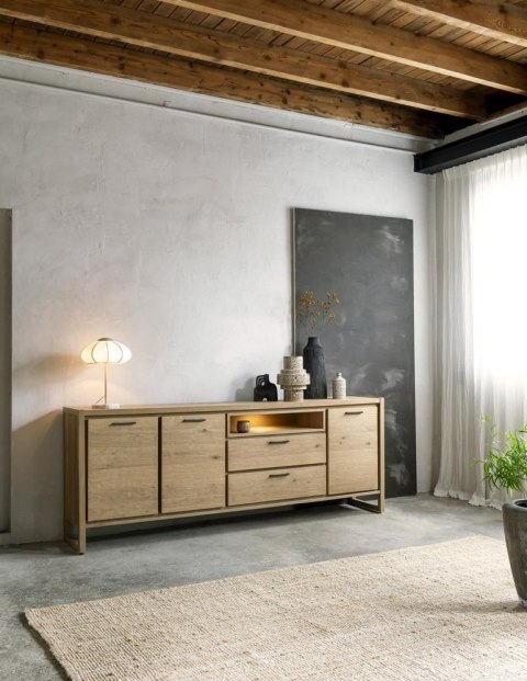 Komoda Henders& Hazel NYSTEAD z oświetleniem LED, dąb Dune Natural / lak platynowy Komoda Henders& Hazel NYSTEAD z oświetleniem LED, dąb Dune Natural / lak platynowy