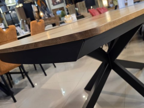 Stół industrialny rozkładany ASPEN 140-190 cm, blat lity dąb, noga pająk Stół industrialny rozkładany ASPEN 140-190 cm, blat lity dąb, noga pająk