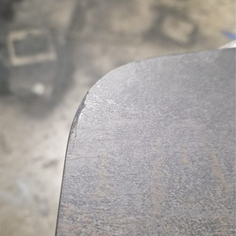 [T, od ręki DEFEKT#2] Największy stół rozkładany Pavalon 200-278x100 cm na centralnej nodze, blat Primo (HPL), kolor antracyt