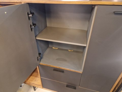 [R] Wysoka komoda Xooon Torano DEFEKT