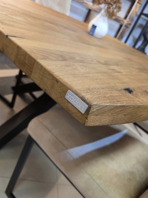 Stół Henders& Hazel Dublin 150 x 130 cm Stół Henders& Hazel Dublin 150 x 130 cm