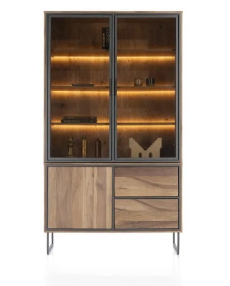 Wysoka witryna industrialna TRAPANI 120x210 cm, fornir mango 'smoked', z oświetleniem LED. Wysoka witryna industrialna TRAPANI 120x210 cm, fornir mango 'smoked', z oświetleniem LED.