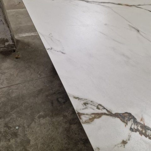 Defekt #1 Stół Henders& Hazel Vegas 170+ 60 x 100 cm ceramika na szkle hartowanym Defekt #1 Stół Henders& Hazel Vegas 170+ 60 x 100 cm ceramika na szkle hartowanym