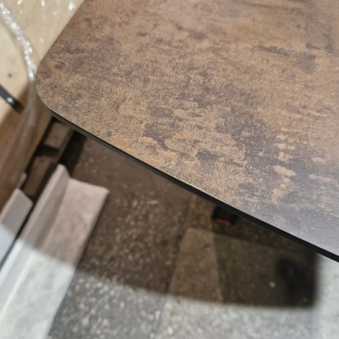 [M, od ręki DEFEKT#1] Największy stół rozkładany Pavalon 200-278x100 cm na centralnej nodze, blat Primo (HPL), kolor rdza, roest