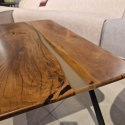Stolik Kawowy z Litego Drewna Orzechowego z Żywicą Epoksydową 90x50 cm