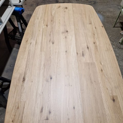 (M, od ręki) Stół Xooon Arvada 220 x 110 cm Oval lity dąb