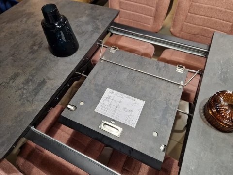 [M, od ręki defekt #1] ANTRACYT Stół rozkładany H&H Palace 190 + 60 x 110 cm 4 klasyczne nogi