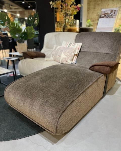 Mobilny podłokietnik wsuwany do systemu modułowego Dublin