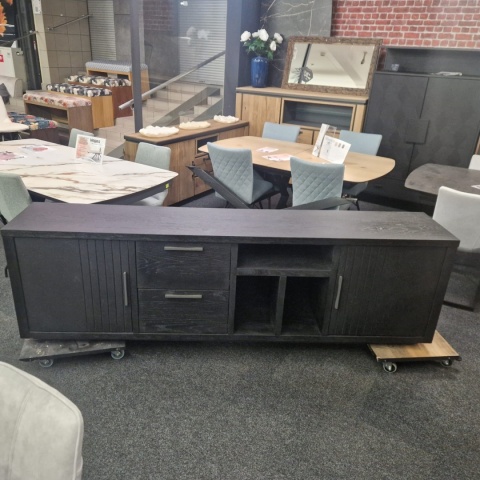 [T, defekt] Komoda Henders& Hazel Pavie 233 cm