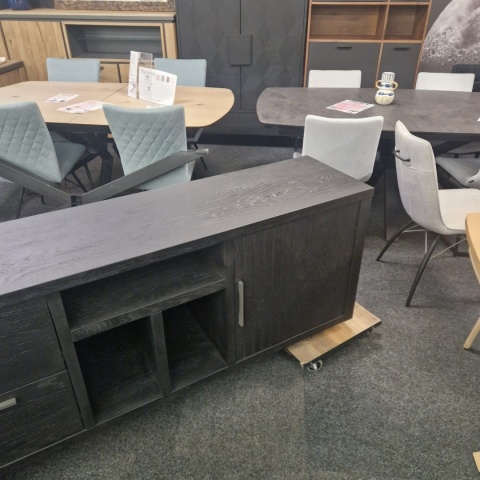 [T, defekt] Komoda Henders& Hazel Pavie 233 cm