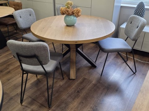 Krzesło do Jadalni JUNE (wybór tapicerki) Sprężyny Kieszeniowe (Pocket Springs), Nogi Metalowe Czarne - Henders & Hazel