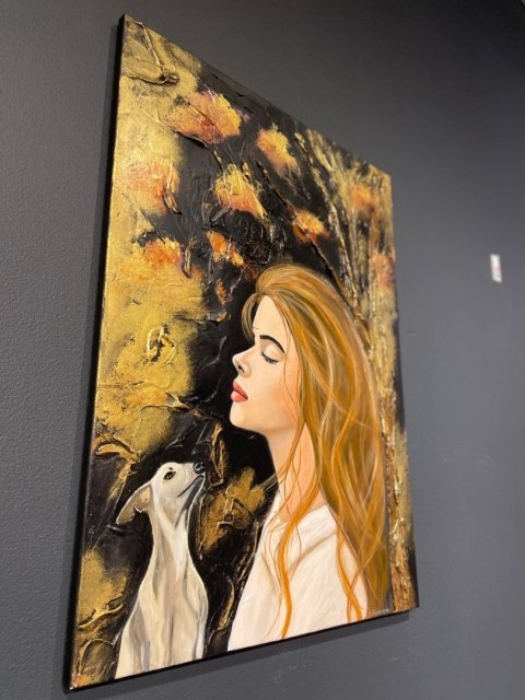 Obraz Ręcznie Malowany "Złota Więź" - Kobieta z Psem 55x75 cm