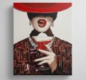 Obraz Akrylowy na Płótnie „Wiśniowa Pokusa” – Kobieta w Czerwonym Kapeluszu 100x120 cm