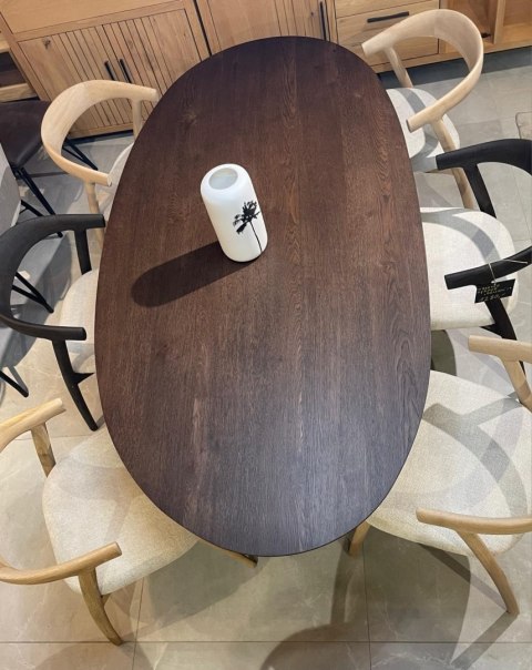 [na zamówienie] Stół do jadalni TRENTON 210x105 cm, fornir dębowy, kolor Clay, organiczny kształt