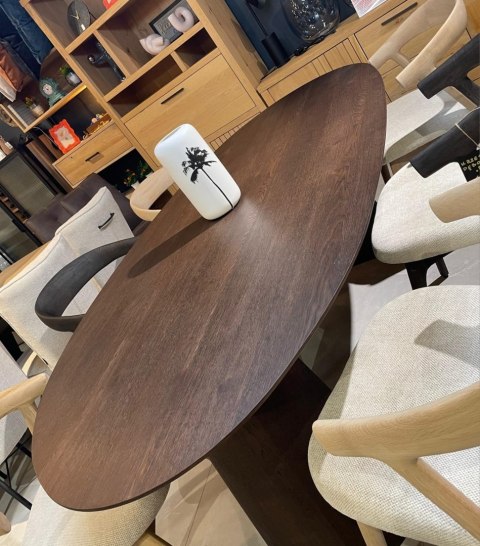 [na zamówienie] Stół do jadalni TRENTON 210x105 cm, fornir dębowy, kolor Clay, organiczny kształt