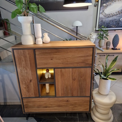 [R] Wysoka komodaTrapani 120 cm - Wędzony Fornir Mango, LED | Industrial