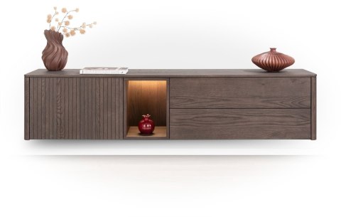 [od ręki] Szafka RTV / Lowboard TRENTON 180 cm, Fornir Dębowy Kolor Clay, Lamele, LED, 3w1 (Nogi/Cokół/Wisząca) - XOOON