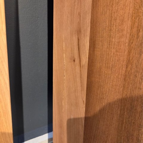 [K, defekt] Wysoka komoda Trapani 120 cm - Wędzony Fornir Mango, LED | Industrial