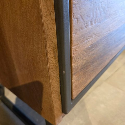 [K, defekt] Wysoka komoda Trapani 120 cm - Wędzony Fornir Mango, LED | Industrial