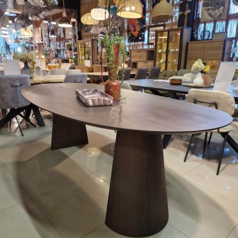 [R, defekt] Stół do jadalni TRENTON 240x110 cm, fornir dębowy, kolor Clay, organiczny kształt