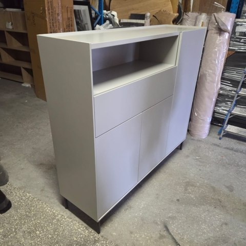 (M, defekt) Nowoczesna Komoda Dressette NOON Xooon 148 cm Silk Grey