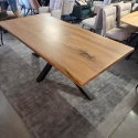 [OD RĘKI] Dębowy Stół MASIV 210x100 cm – Lity Blat 5 cm, Wybarwienie C4, Żywica Perłowo-Transparentna, Krawędź Prosta Zaoblona