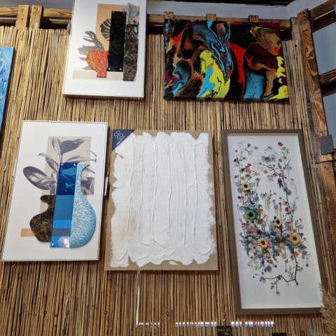 Strukturalny Obraz Ścienny 3D LIV 60x80 cm – Bezramowa Dekoracja na Płótnie Jutowym, Projekt Coco Maison