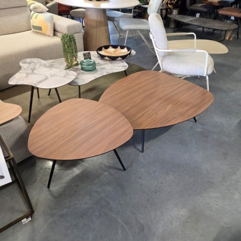 Zestaw Organicznych Stolików Kawowych PIATTO (Set 2 szt.) – Blat HPL Primo Laminato Walnut (Optyka Drewna Orzechowego)