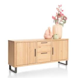 [od ręki] Designerska Komoda RTV PAVIE 175 cm – Naturalny Fornir Dębowy (Efekt Lameli) – System Soft-Closing