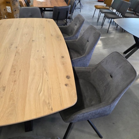 [od ręki] Owalny Stół Jadalniany LIVADA 220 x 110 cm – Gruby Fornir Dębowy – Czarny Metalowy Stelaż Pająk –