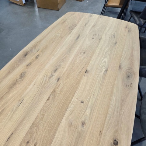 [od ręki] Owalny Stół Jadalniany LIVADA 220 x 110 cm – Gruby Fornir Dębowy – Czarny Metalowy Stelaż Pająk –