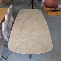 [od ręki, defekt] Rozkładany Stół Ceramiczny LATTINA 200-300 cm – Ceramic Marble Creme (Efekt Marmuru) – Czarne Metalowe Nogi