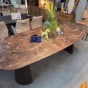 [od ręki] Owalny stół jadalniany Caletta 240 x 105 cm - Marble Brown HPL, nogi Trenton