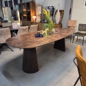 [od ręki] Owalny stół jadalniany Caletta 240 x 105 cm - Marble Brown HPL, nogi Trenton