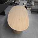 [od ręki] Organiczny Stół Jadalniany TRENTON 240x110 cm – Fornir Dębowy Naturel – Nogi Stożkowe Premium – Henders & Hazel