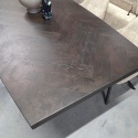 [defekt] Stół METALUXE Wzór Jodełka 240x110 cm – Blat Antracyt – Centralna Noga Pająk – Henders & Hazel / Habufa