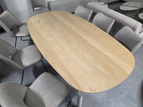 Stół jadalniany Xooon NIORA 210 x 115 cm - Dąb Naturalny Fornir