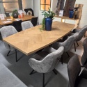 [od ręki] Owalny Stół Jadalniany METALUXE 240 x 110 cm - Blat z Forniru Dębowego we Wzór Jodełki - Noga Centralna