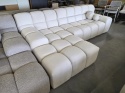 Narożnik w kształcie litery L BOCCA LOUNGE (265 x 162 cm, lewy) – kremowy welur (Velvet Cream), pikowany