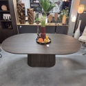 [od ręki] Stół jadalniany z litego dębu RAVELLO 210 x 120 cm – kolor Basalt, powłoka Platinumlak | Henders& Hazel