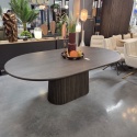 [od ręki] Stół jadalniany z litego dębu RAVELLO 210 x 120 cm – kolor Basalt, powłoka Platinumlak | Henders& Hazel