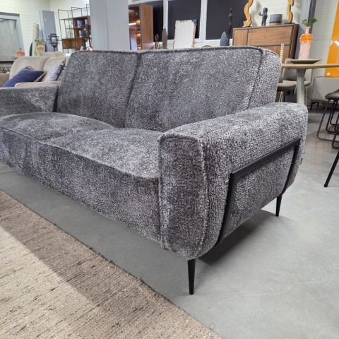 [od reki] Sofa 3-osobowa XOOON PUGLIA 200 cm – sprężyny kieszeniowe, tkanina szenilowa Derby (Antracyt)