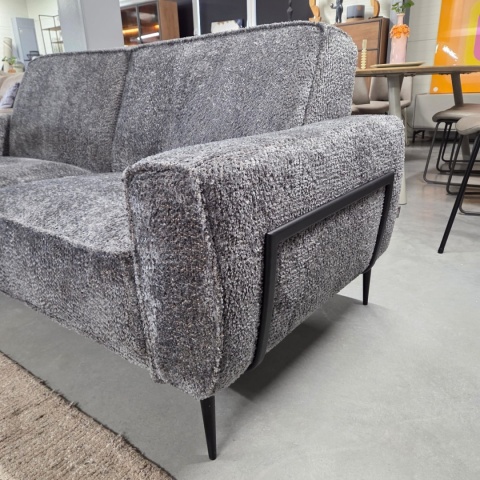 [od reki] Sofa 3-osobowa XOOON PUGLIA 200 cm – sprężyny kieszeniowe, tkanina szenilowa Derby (Antracyt)
