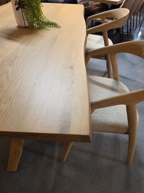 [od ręki] Stół do Jadalni Nyborg 200x100 cm - Fornir Dębowy Dune Natural | Noga Centralna