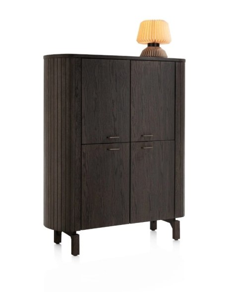 [od ręki] Komoda wysoka / Highboard 125 cm HENDERS & HAZEL RAVELLO - fornir dębowy, kolor Basalt, zintegrowane lamele