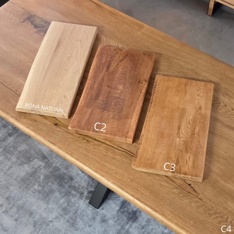 [PRZYKŁADY REALIZACJI] Stół dębowy MASIV – 160 x 80 cm, lity dąb 5 cm, kolor c3, czarne nogi metalowe