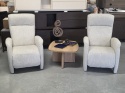 [od ręki]Fotel wypoczynkowy z manualną funkcją relax HENDERS & HAZEL NUVOLA – tkanina Luton (bouclé), kolor Kiezel (Pebble)