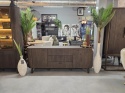 [od ręki] Komoda / Sideboard RAVELLO 220 cm - Fornir Dębowy w Kolorze Bazaltowym, Matowy Lakier Platynowy, Soft-Closing