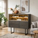 [od ręki] Wysoka komoda dębowa z oświetleniem LED MONIZ (140 cm) – Tramwood / Carbon, dwustronne szuflady